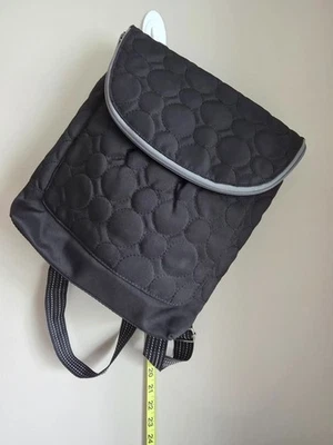 Mochila negra acolchada Thirty-One Gifts - Borde gris, correas ajustables Foto 1 de 4