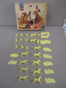 1/72 SET AIRFIX 01736 WATERLOO FRENCH CUIRASSIERS AVEC BOITE 1974 - Imagen 1 de 5