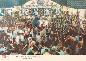Tarjeta de vestíbulo rara Bruce Lee el hombre y la leyenda 1973 Golden Harvest Funeral - Imagen 1 de 1