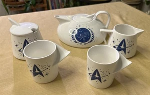 Star Trek 5 Piece Captain's Tea Set Teapot, 2 Teacups, Sugar and Creamer -Great- - Picture 1 of 12