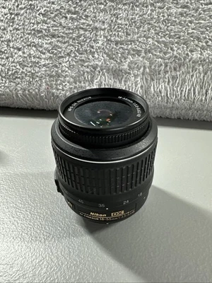 Lente de Câmera Nikon DX VR 18-55mm 1:3.5-5.6g - Como está - Imagem 1 de 4