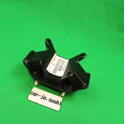 Toyota Genuine CHASER JZX90 1JZGTE Engine Mount Insulator RR No1 OEM 12371-46150 - Image 1 of 4