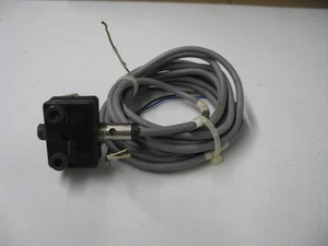 MONTAJE EN RIEL BOSCH PROX SW & BALLUFF 516-356 PROX SW CON HDWR Q0270 - Imagen 1 de 3