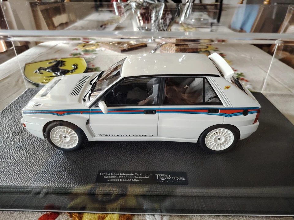 LANCIA DELTA INTEGRALE EVOLUTION MARTINI  VI  TOP MARQUES 1/12 - Immagine 1 di 4