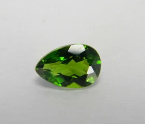 0,45 Karat natürlicher grüner Chromdiopsid facettierter Edelstein Birne CDP30 - Bild 1 von 2