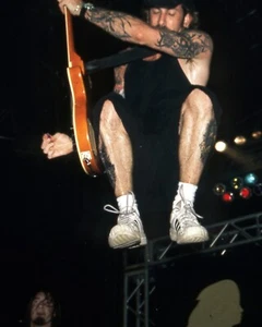 Sevendust - John Connolly- Official Tattoo the Earth 2000 Print- 8x10 Photo - Picture 1 of 4