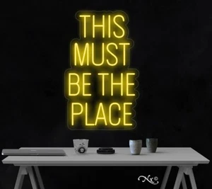 Este Must Be The Place Letrero LED de Neón 19""L x 31""H #LF062 - Imagen 1 de 3