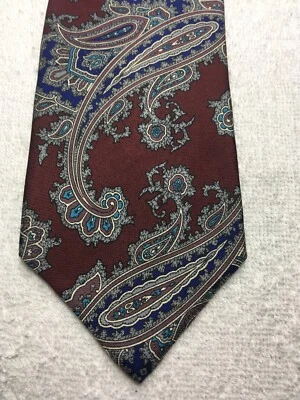 LANDS END MENS TIE BURGUNDY WITH BLUE AND GRAY PAISLEY 3.5 X 59 - Image 1 of 4