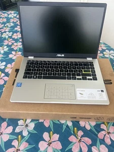 ASUS NOTEBOOK R429MA-BV024TS 14" 4GB 16GB BIANCO - Foto 1 di 7