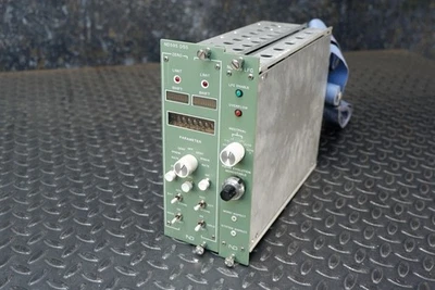 Módulos de contenedor Nuclear Data ND599 LFC y ND595 DDS NIM Foto 1 de 4