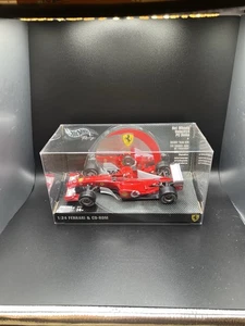 Hot Wheels 1/24 F2002 Michael Schumacher Formula F1 auto e cerchio CD. Scatola sigillata - Foto 1 di 5