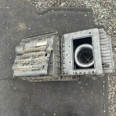 Conjunto de filtro de aire usado se adapta a: Volvo 60 SERIES S60 T5 2013 5 cilindros grado B Foto 1 de 4