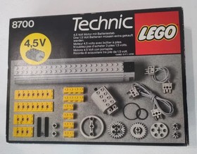 Lego Technic 8700 Vintage Engine with Box! Occasion! Best Price!