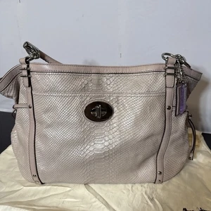 Coach Limited Edition Mauve Python Embossed Convertible Crossbody LeatherBagREAD - Picture 1 of 15