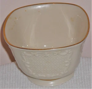 Cuenco Lenox China EE. UU. alto cuadrado bordeado oro, alrededor de 1980 - Imagen 1 de 2