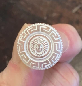 5 X Round Transparent / White Lion Tiger Versace Head Shank Buttons 20mm Medusa - Picture 1 of 11