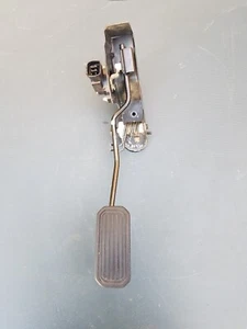 02-10 Lexus SC430 Accelerator Gas Pedal w/ Throttle Position Sensor 03 04 05 06 - Picture 1 of 7