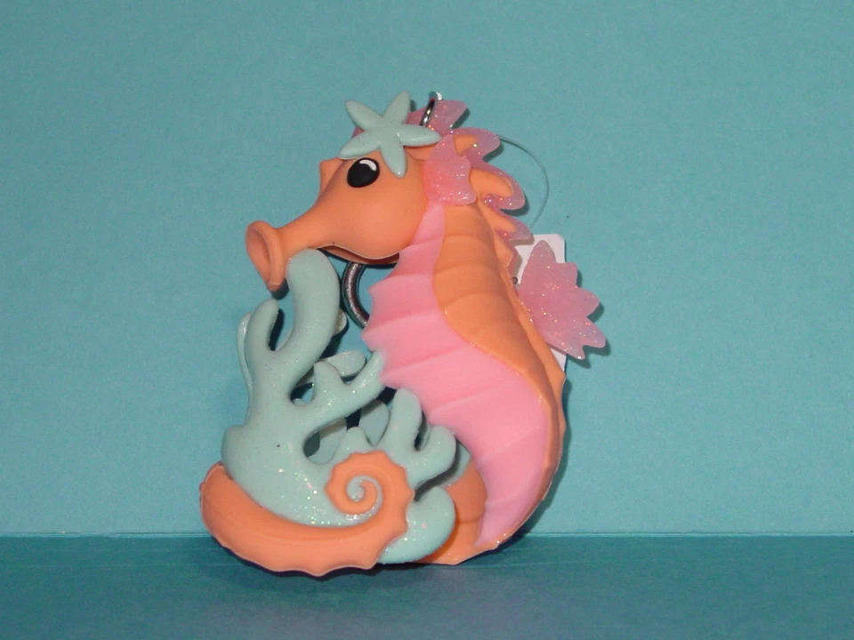 BATH AND BODY WORKS POCKET *BAC HOLDER BRAND NEW SEAHORSE W/CORAL LIMITED *RARE* - Image 1 of 1