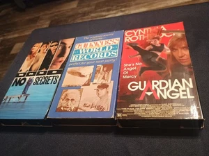 3 Different Vhs Movies. (6L) - Picture 1 of 3