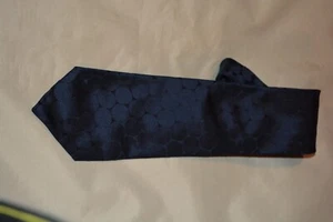 Banana Republic Navy Blue Geometric Silk Tie Made in Italy 100% Silk - Picture 1 of 12