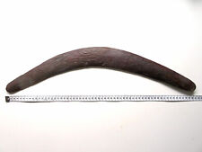originaler Bumerang der Aborigines, Australien, geschnitzt mit Steinwerkzeug