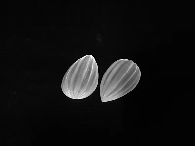 CRISTAL DE ROCA NATURAL/tallado a mano/pera/cabinas/ancho 19,50 mm/l 32 mm/h 7 mm/65,90 quilates/2 piezas Foto 1 de 4