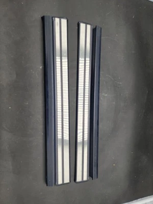 BLUE Mercedes-Benz W124 300E 300D rear door sills trim SET EXCELLENT CONDITION - Image 1 of 4