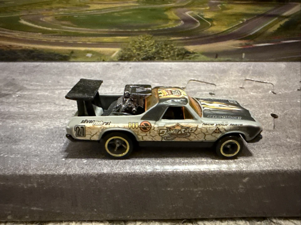 Hot Wheels World Race 29/35 Diecast Car