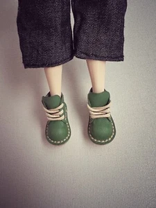 Zapatos de muñeca hechos a mano botas de cuero verde para muñecas Blythe Ob 21 a Ob 27 - Imagen 1 de 12