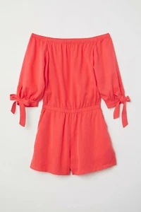 H&M koralle seidig schulterfrei Strampler/Spielanzug mit Taschen Schleifen Größe 10 neu mit Etikett - Bild 1 von 5