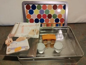 NEU Creative Memories Mini Moments Kit - Dose, Stanze, Kalender, Matten, Magnete - Bild 1 von 6