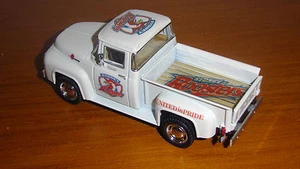 Custom Eastern Suburbs Roosters 1956 Ford F-100 ute 1/38 scale 120mm long new - Picture 1 of 2