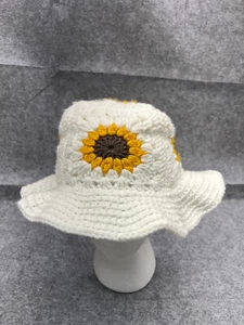 Sunflower Bucket Hat Womens Small White Floral Crochet Knit Acrylic Blend Picnic - Picture 1 of 12