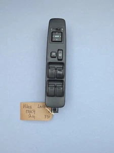 Toyota Hilux Mk4 Window Switch O/S - Picture 1 of 9