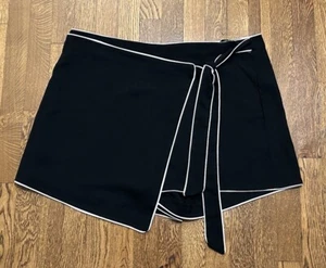 Diane Von Furstenberg Women's Size XXL Black Mini Skort - Picture 1 of 6