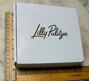 NIB Lilly Pulitzer Napkin Set with Holder Resort White Lovely Long Stems - Picture 1 of 16