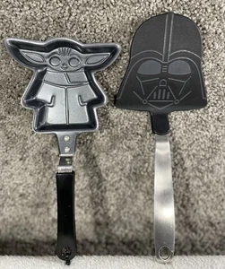 Star Wars Kitchen Lot Darth Vader Head Spatula + Baby Yoda Nonstick Skillet Pan - Picture 1 of 9