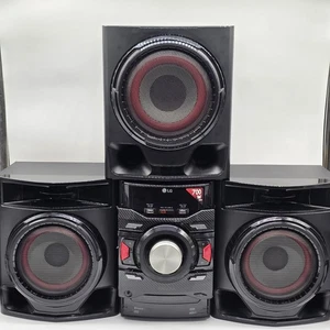 LG XBOOM CM4590 MINI HI-FI SHELF STEREO-SUBWOOFER/BLUETOOTH - HARDLY USED - Picture 1 of 23