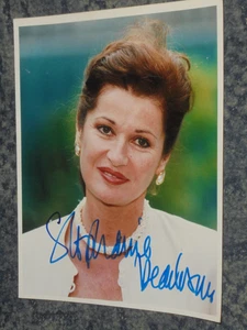 STEPHANIE BEACHAM -DYNASTY - 10x8 PHOTO SIGNED ( few small marks and dings) - Picture 1 of 1