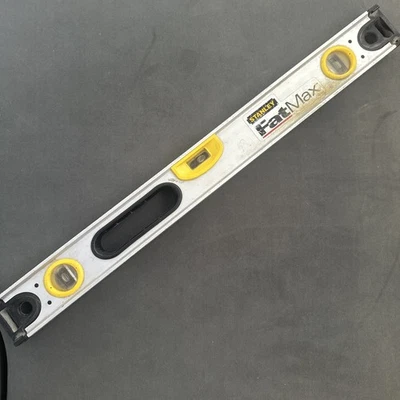 Stanley FatMax 24 in. Aluminum Box Beam Level 3 vial - 43-524 - Image 1 of 4