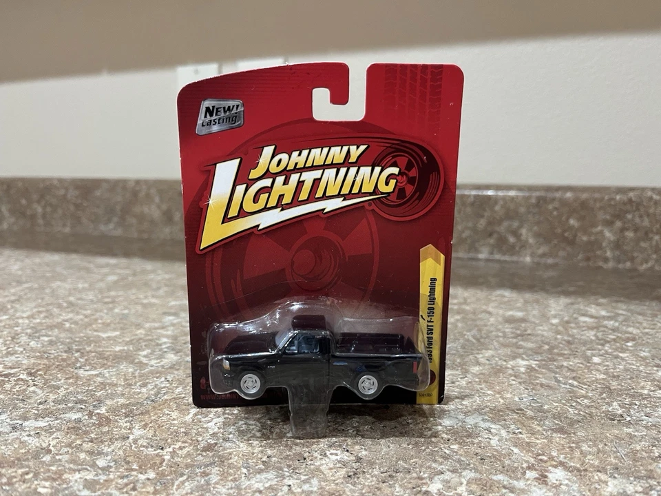 Johnny Lightning Short Card Black 1993 Ford SVT F-150 Lightning New 1:64 - Image 1 of 1