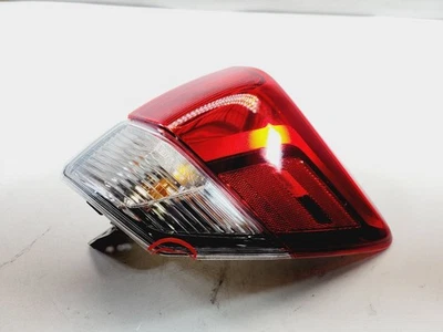 2014 2015 2016 2017 2018 SUBARU FORESTER RIGHT REAR TAIL LAMP LIGHT 84912SJ060 - Image 1 of 4