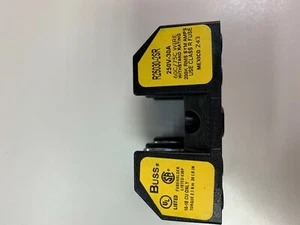 Bussmann R25030-2SR Fuseblock - Picture 1 of 2