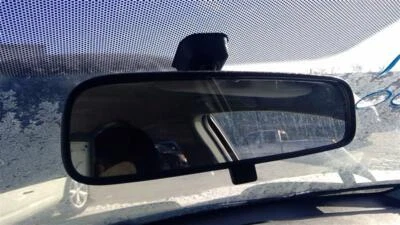 Espejo retrovisor interior delantero central usado se adapta a: Mitsubishi Outlander Spor 2017 Foto 1 de 4