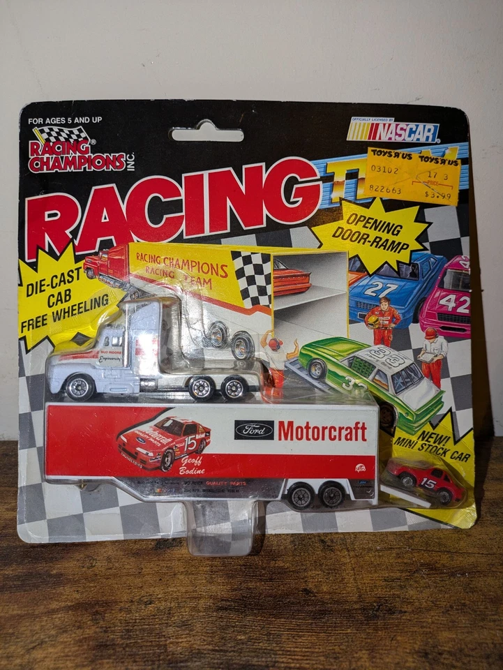 CAMPEONES DE CARRERAS, #15 CARROCERÍA GEOFF, MOTORCRAFT FORD, TRANSPORTADOR DE EQUIPO Y COCHE 1/87 Foto 1 de 4