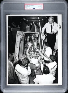 1963 Gus Grissom Proj. Gemini Orig NASA Auth Type 1 Photo 8x10 PSA Encapsulated - Picture 1 of 2