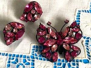 Vintage Regency Pink Rhinestone Butterfly Brooch & Clip Earring Set - Picture 1 of 10