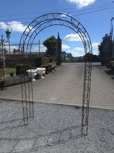 Garden Arch in Wrought Iron - Picture 1 of 4