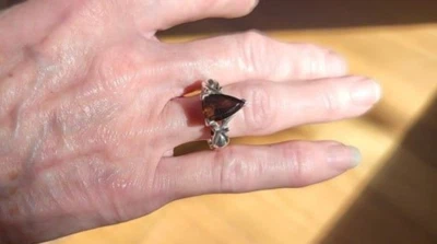 Anillo de plata esterlina con piedras preciosas de topacio ahumado talla 7 cóctel solitario forma de pera Foto 1 de 4