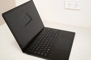 Microsoft Surface Laptop 3 i5 8GB 256GB 13.5" for parts - Picture 1 of 6